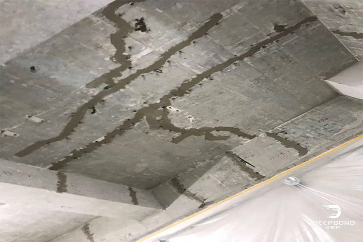 外墻裂縫修補膠怎么用